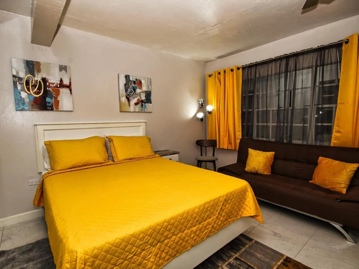 The Castle Appartement Philipsburg  Sint Maarten